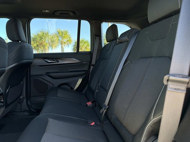 2025 Jeep Grand Cherokee Laredo X