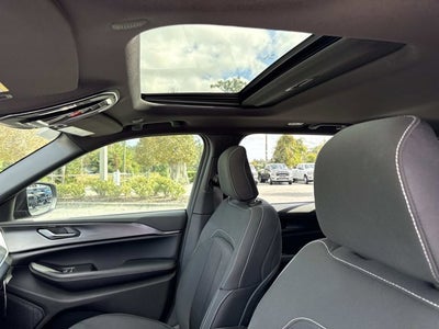 2025 Jeep Grand Cherokee Laredo X