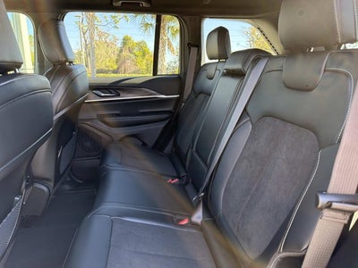 2026 Jeep Grand Cherokee Laredo Altitude