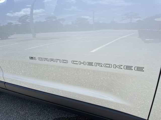 2026 Jeep Grand Cherokee 85th Anniversary Edition