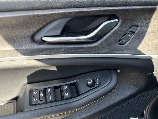 2026 Jeep Grand Cherokee 85th Anniversary Edition