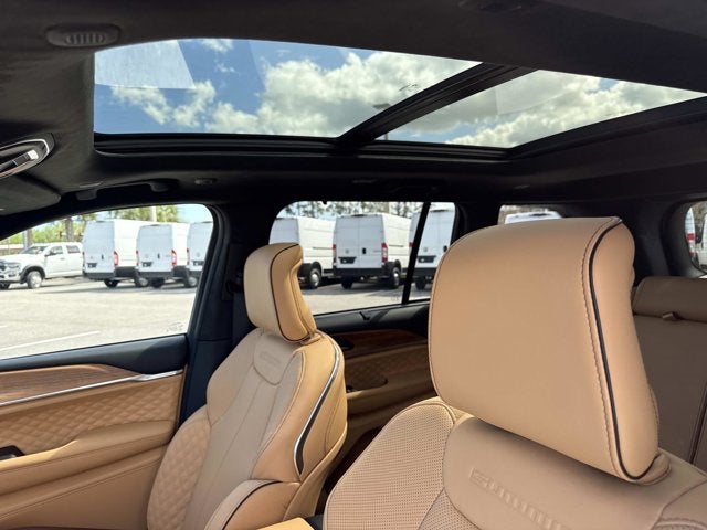 2026 Jeep Grand Cherokee Summit