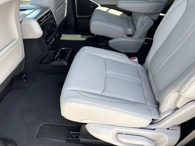 2026 Jeep Grand Wagoneer 4x2