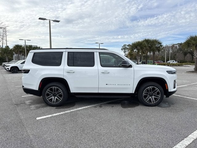 2026 Jeep Grand Wagoneer 4x2