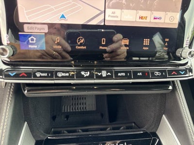 2026 Jeep Grand Wagoneer 4x2