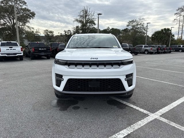 2026 Jeep Grand Wagoneer 4x2