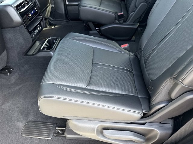 2026 Jeep Grand Wagoneer 4x2