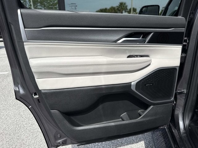 2026 Jeep Grand Wagoneer Limited Altitude