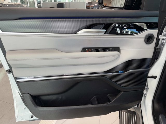 2026 Jeep Grand Wagoneer Summit Obsidian