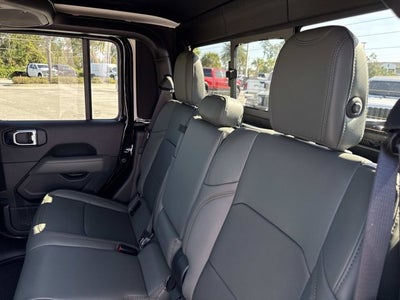 2026 Jeep Gladiator Mojave X