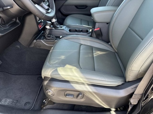 2026 Jeep Gladiator Mojave X