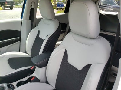 2018 Jeep Compass Latitude with Sun/Wheel Pkg