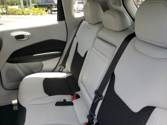 2018 Jeep Compass Latitude with Sun/Wheel Pkg