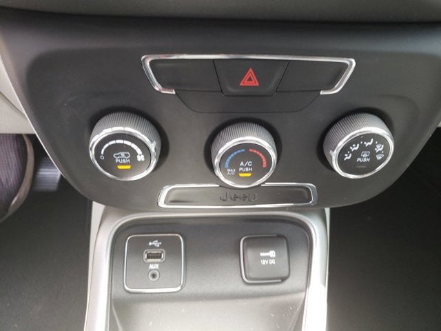 2018 Jeep Compass Latitude with Sun/Wheel Pkg