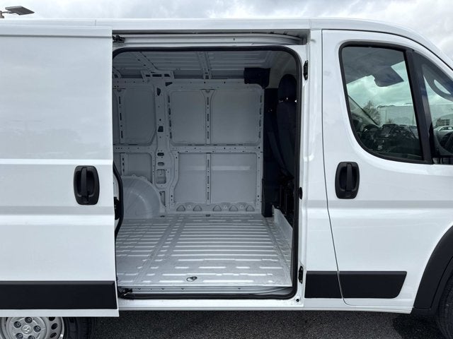 2026 RAM ProMaster Cargo Van Tradesman