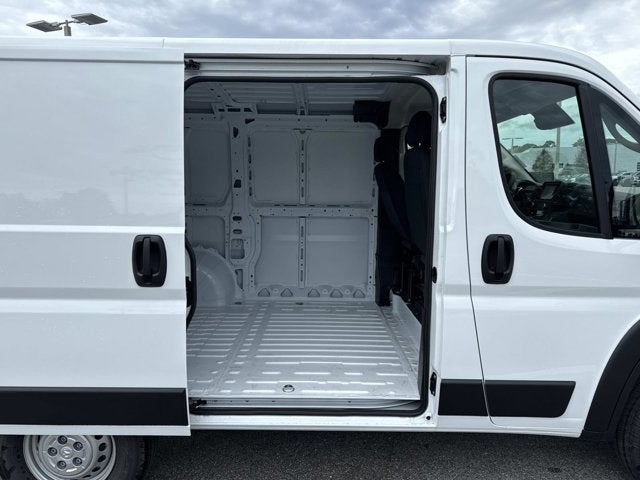 2026 RAM ProMaster Cargo Van Tradesman