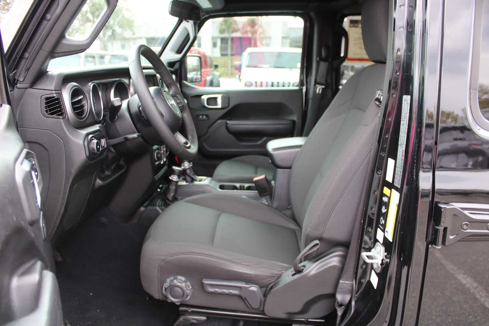 2023 Jeep Wrangler 4-Door Sport S 4x4