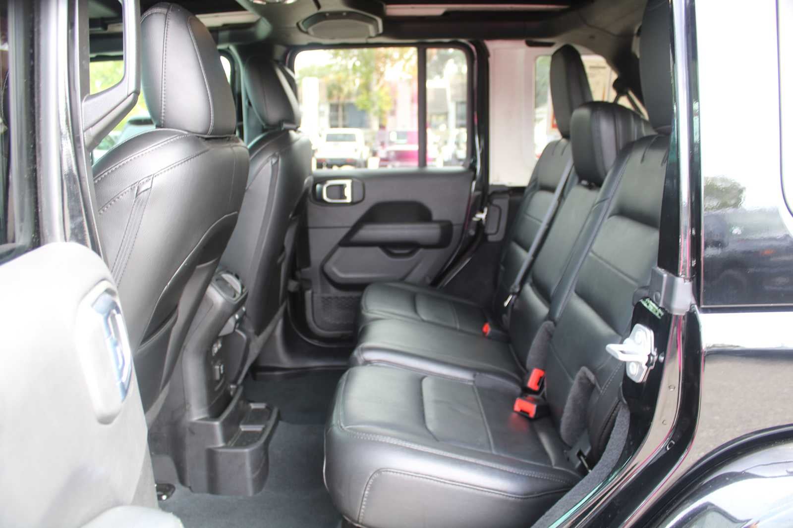 2023 Jeep Wrangler Sahara Altitude