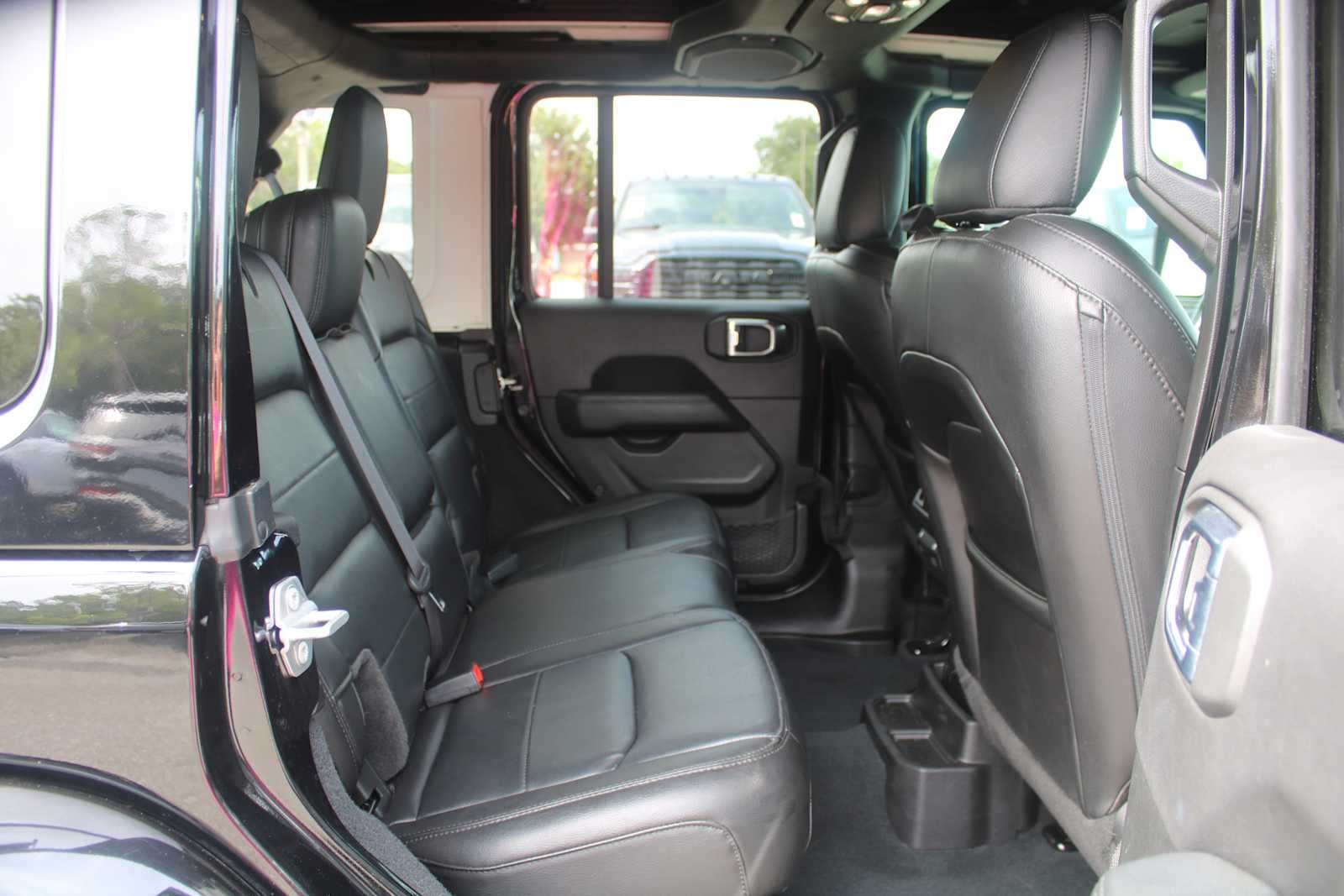 2023 Jeep Wrangler Sahara Altitude