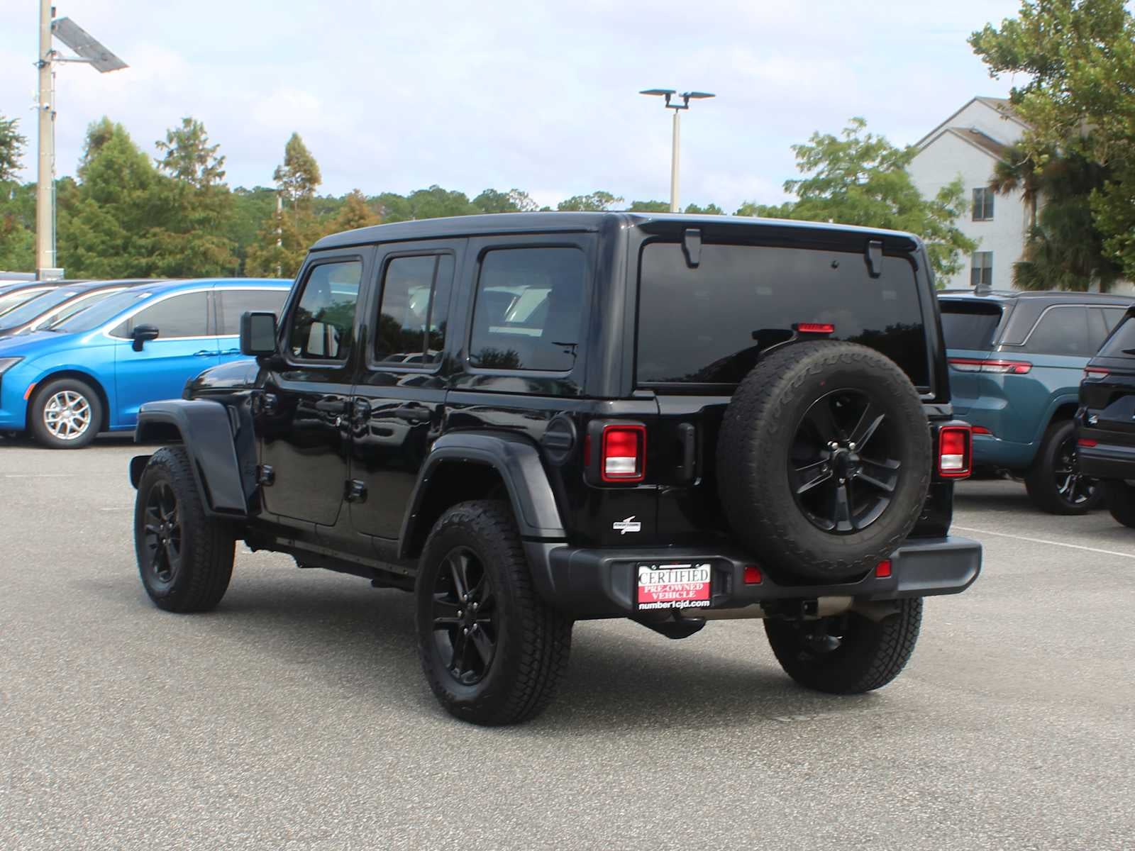 2023 Jeep Wrangler Sahara Altitude