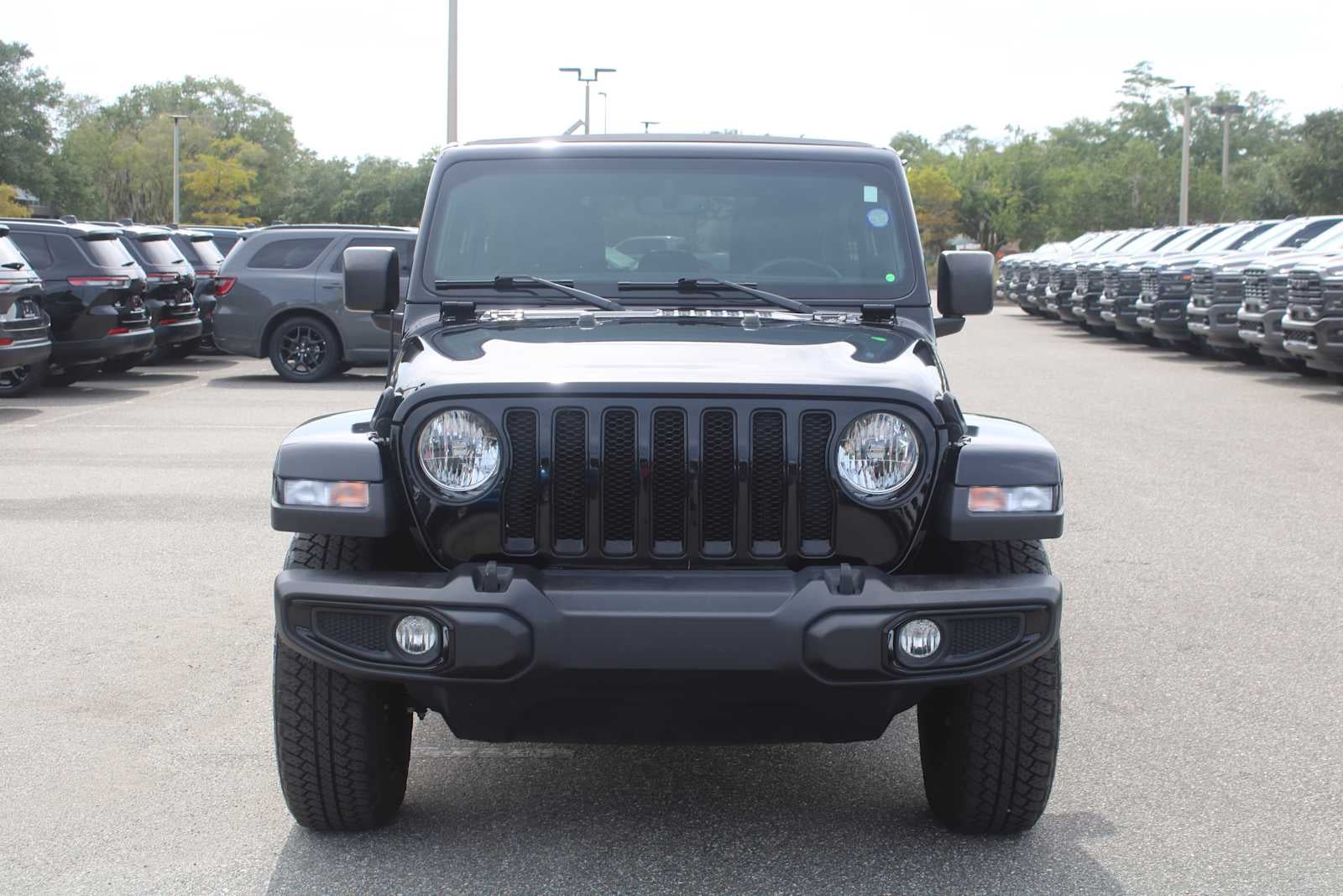 2023 Jeep Wrangler Sahara Altitude
