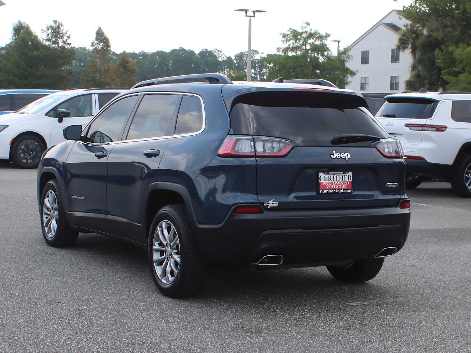 2022 Jeep Cherokee Latitude Lux