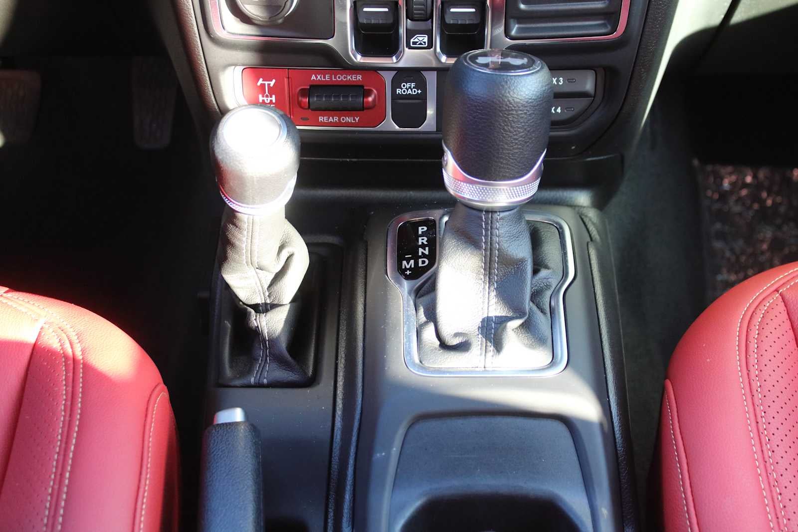 2024 Jeep Wrangler 4-Door Willys 4x4