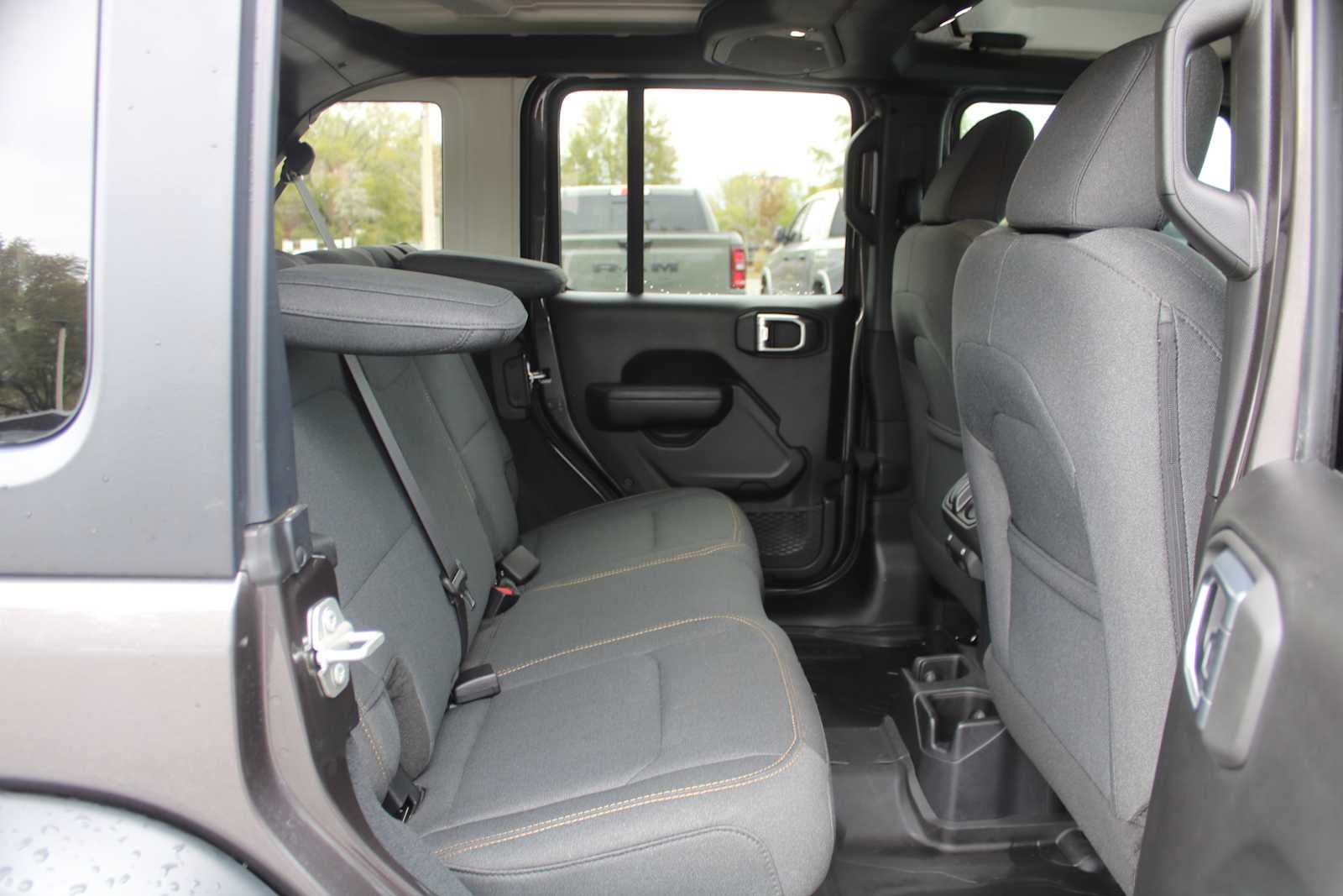 2024 Jeep Wrangler 4-Door Sport S 4x4