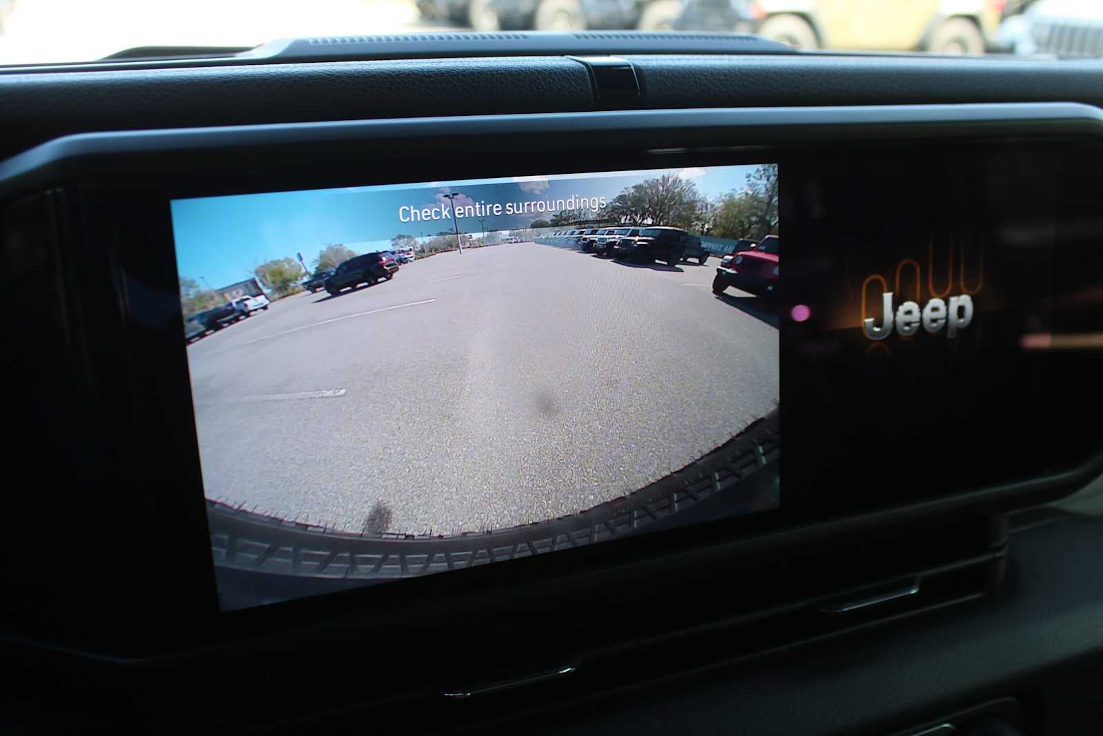 2025 Jeep Wrangler 4-Door Willys 4x4