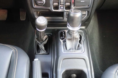 2024 Jeep Wrangler 4-Door Sahara 4x4