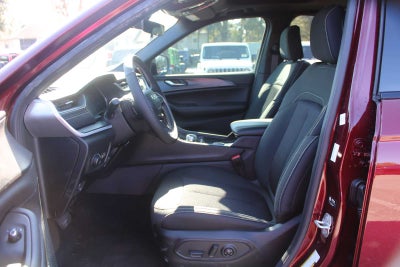 2025 Jeep Grand Cherokee GRAND CHEROKEE LAREDO X 4X2