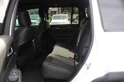 2025 Jeep Grand Cherokee GRAND CHEROKEE LAREDO X 4X2