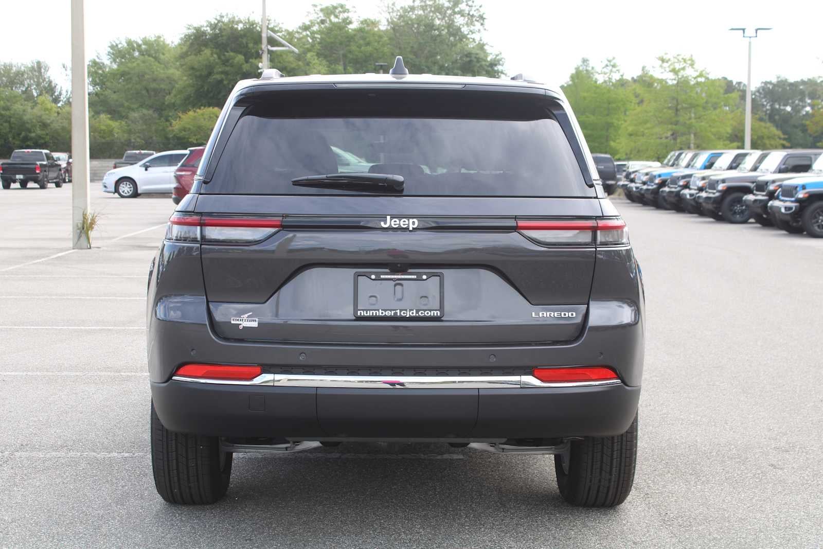 2026 Jeep Grand Cherokee Laredo X