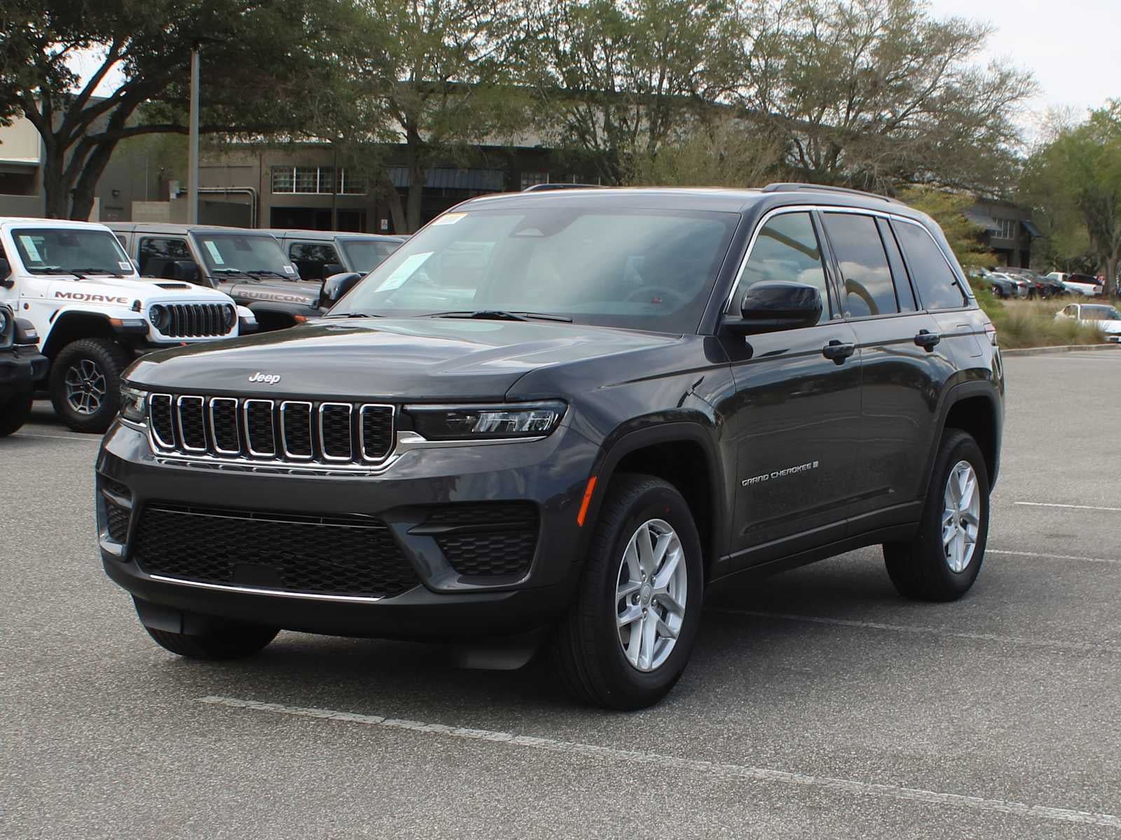 2026 Jeep Grand Cherokee Laredo X
