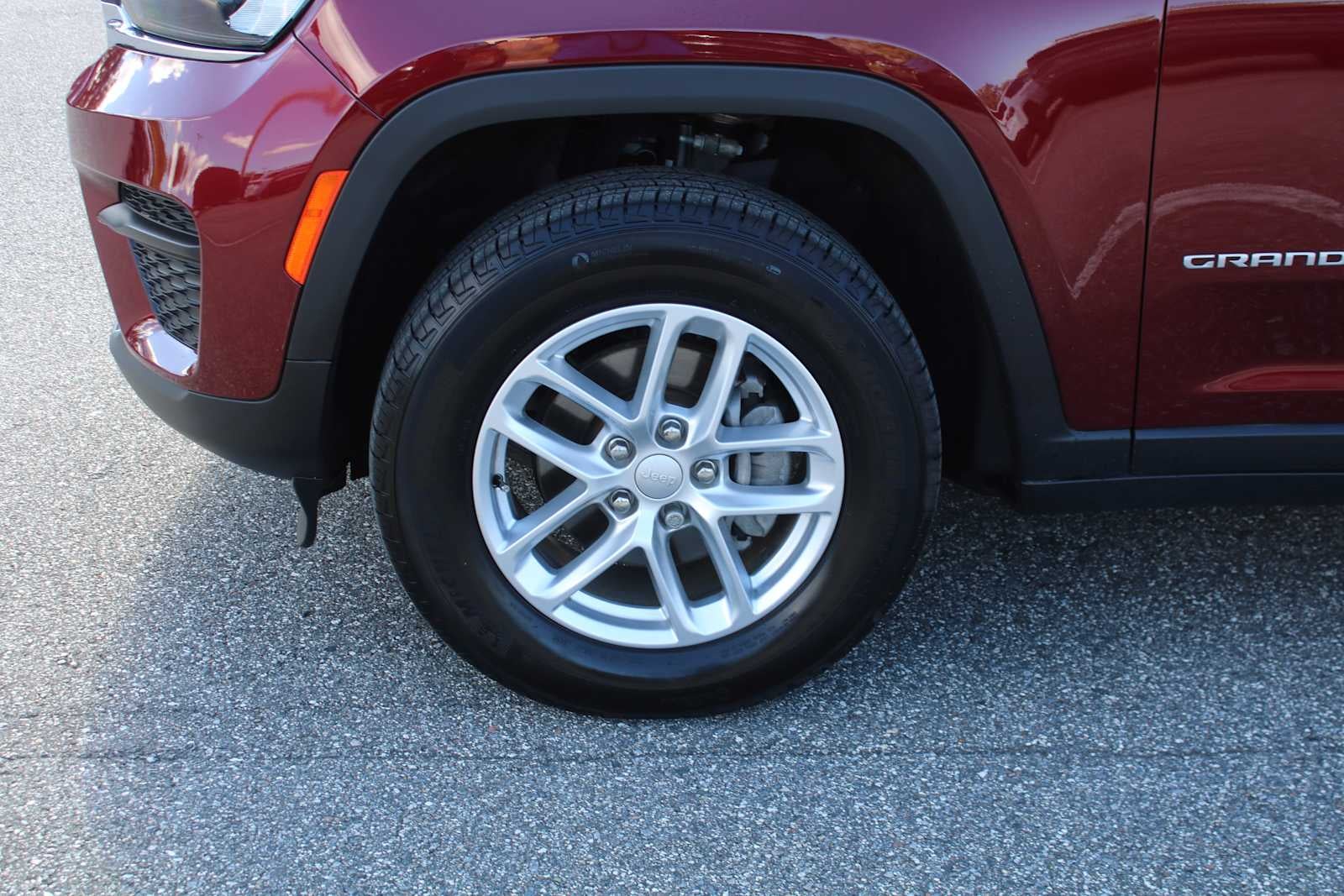 2025 Jeep Grand Cherokee Laredo X