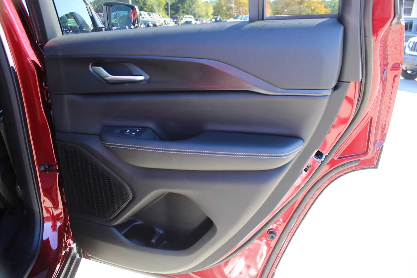 2025 Jeep Grand Cherokee GRAND CHEROKEE LAREDO X 4X2