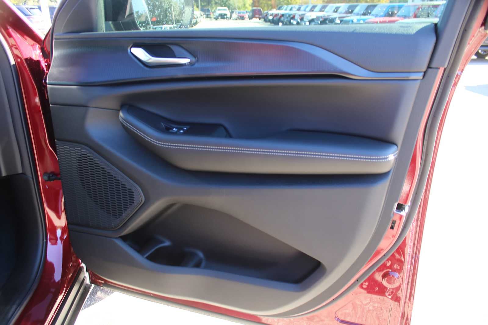 2025 Jeep Grand Cherokee GRAND CHEROKEE LAREDO X 4X2