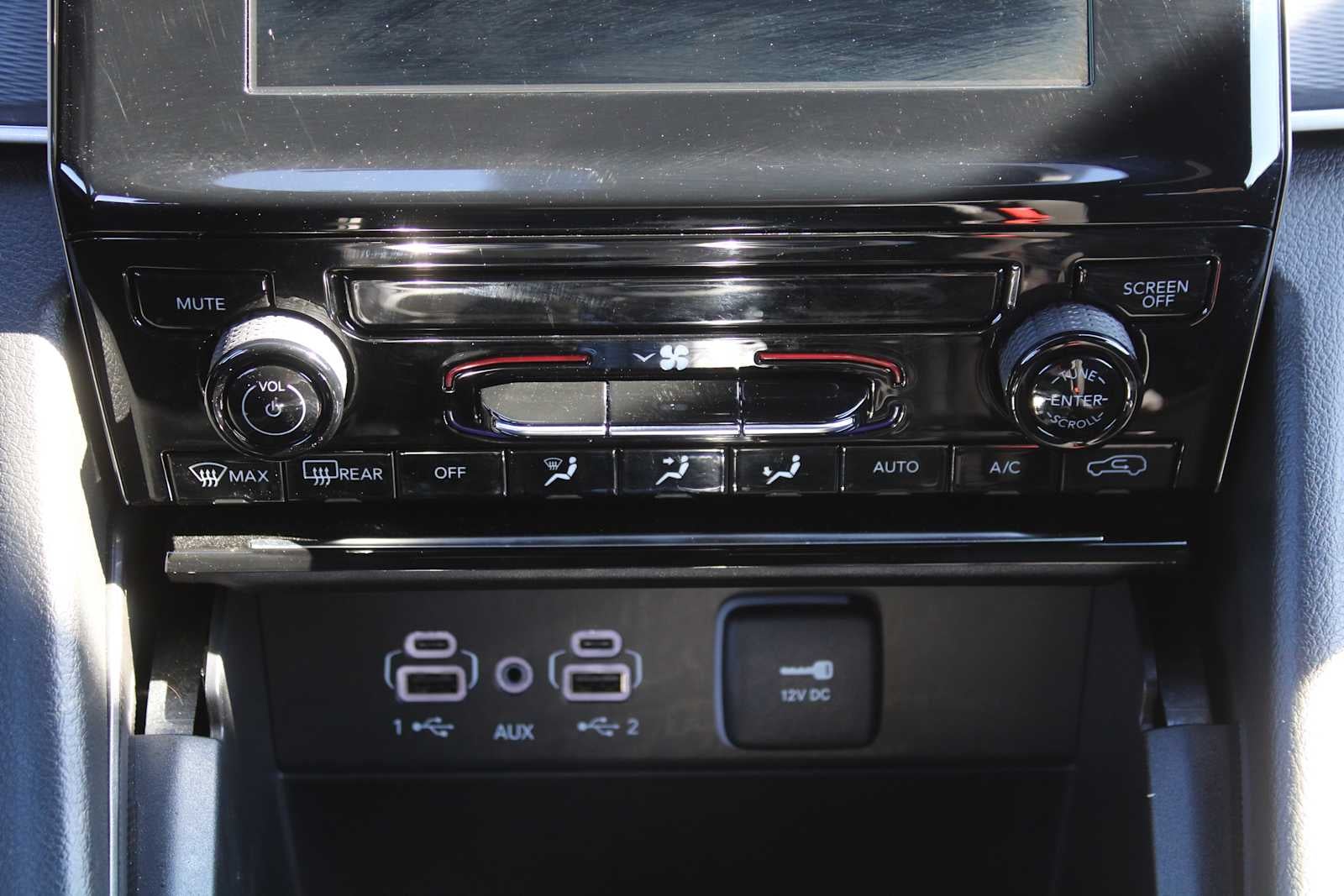 2025 Jeep Grand Cherokee Laredo X 4x2