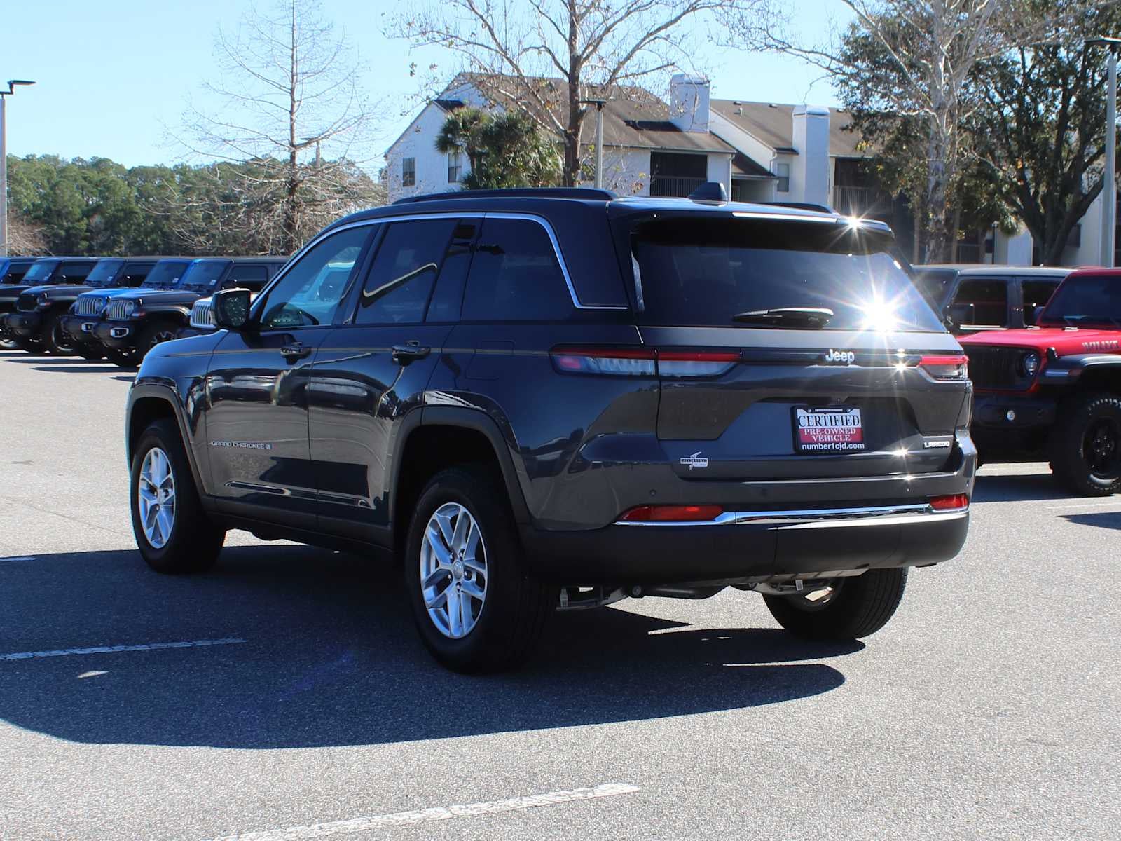 2025 Jeep Grand Cherokee Laredo X 4x2