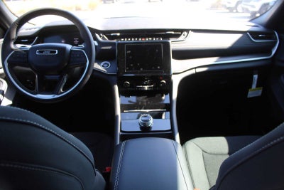 2025 Jeep Grand Cherokee GRAND CHEROKEE LAREDO X 4X2