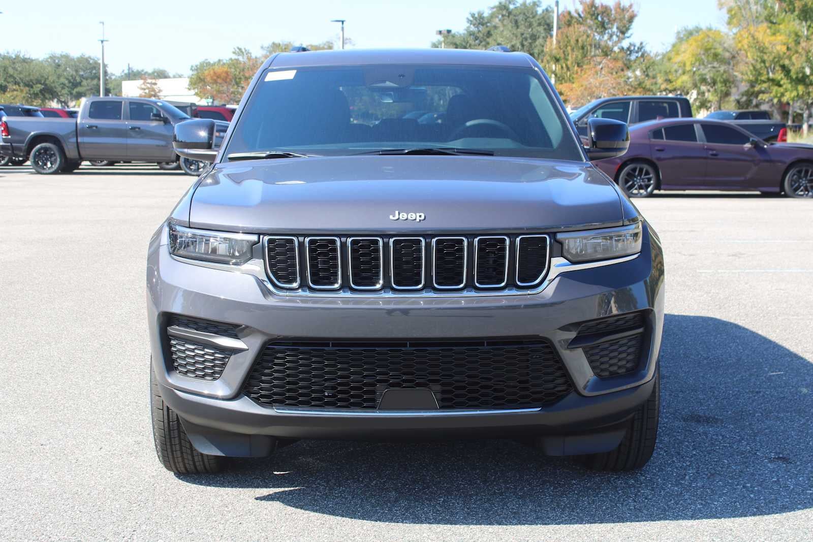 2025 Jeep Grand Cherokee GRAND CHEROKEE LAREDO X 4X2