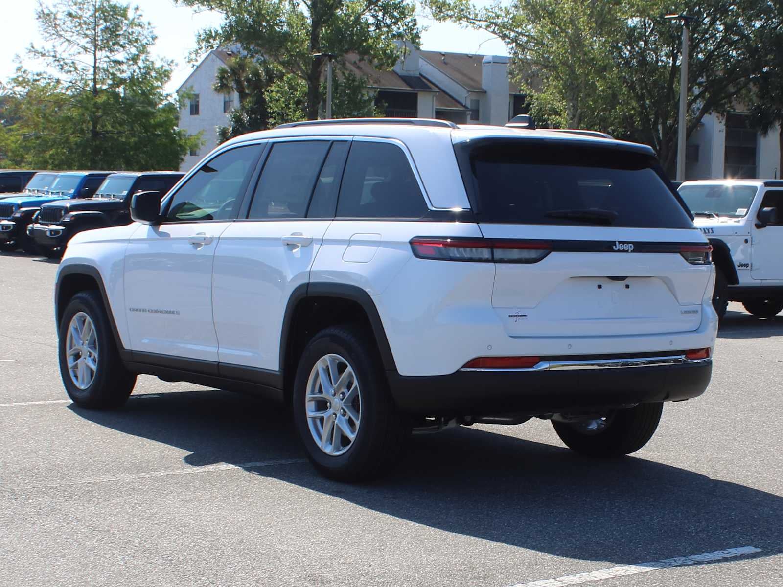2026 Jeep Grand Cherokee Laredo X