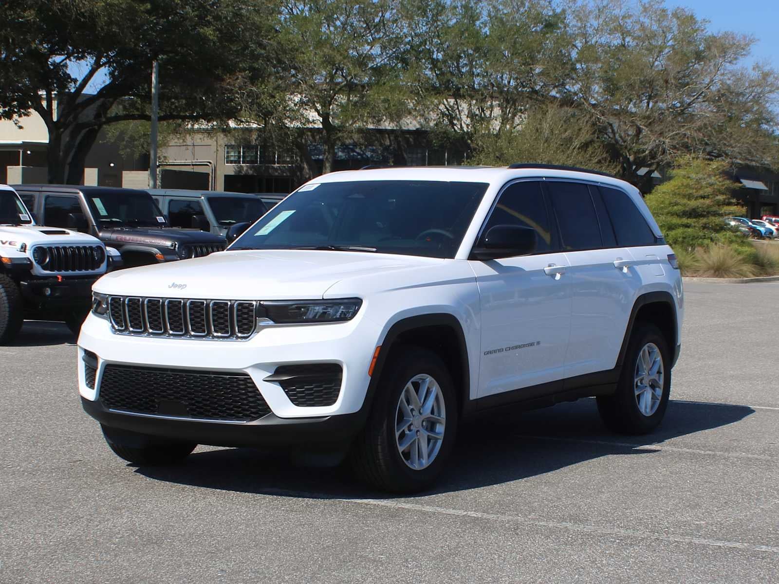 2026 Jeep Grand Cherokee Laredo X