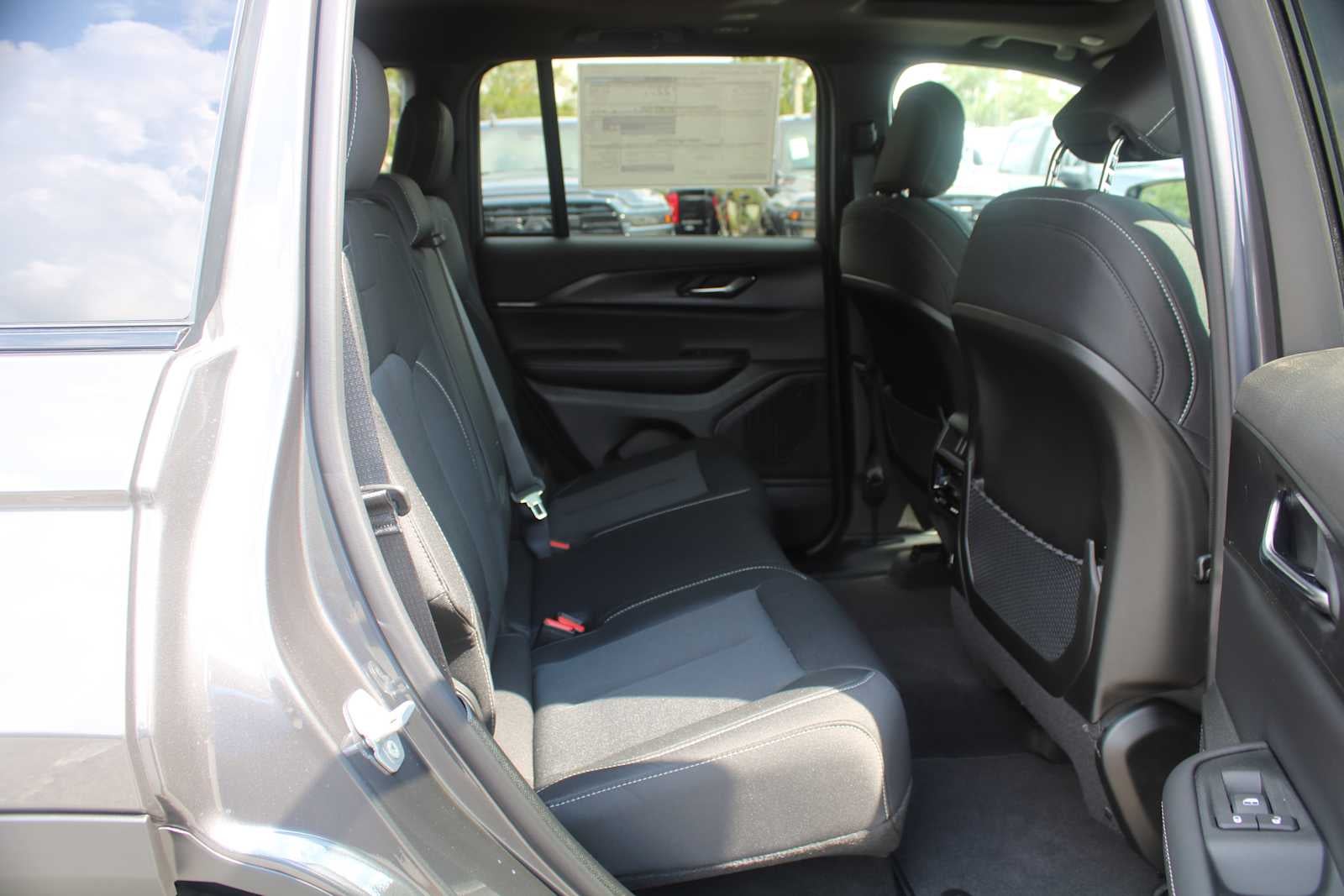 2026 Jeep Grand Cherokee Laredo X