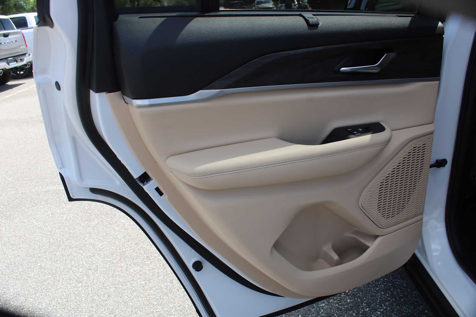 2025 Jeep Grand Cherokee Limited 4x2