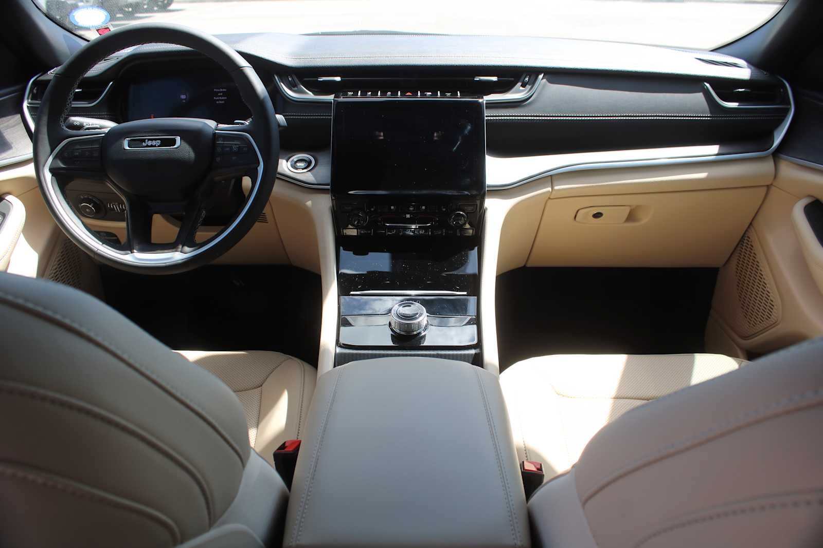 2025 Jeep Grand Cherokee Limited 4x2