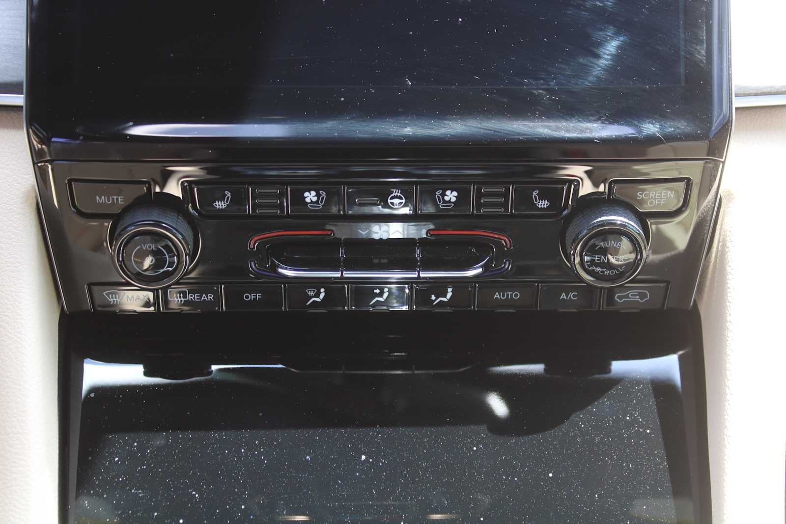 2025 Jeep Grand Cherokee Limited 4x2