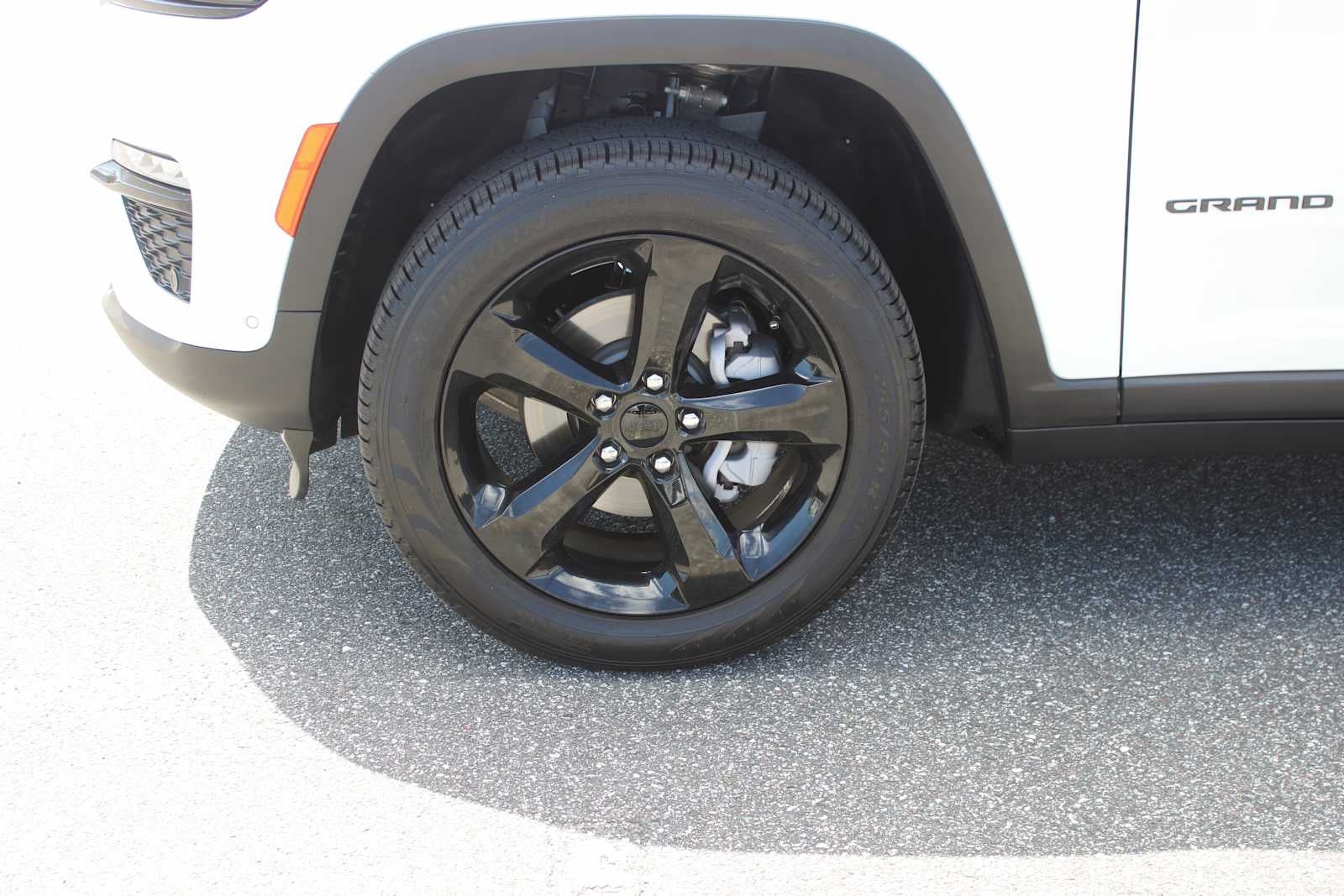 2025 Jeep Grand Cherokee Limited 4x2