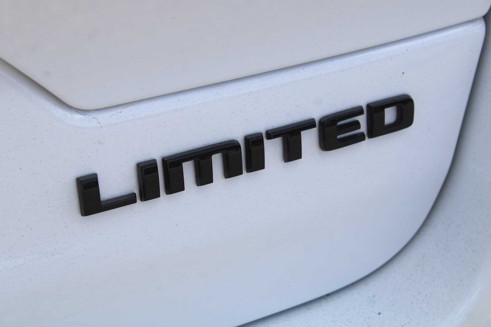 2025 Jeep Grand Cherokee Limited 4x2