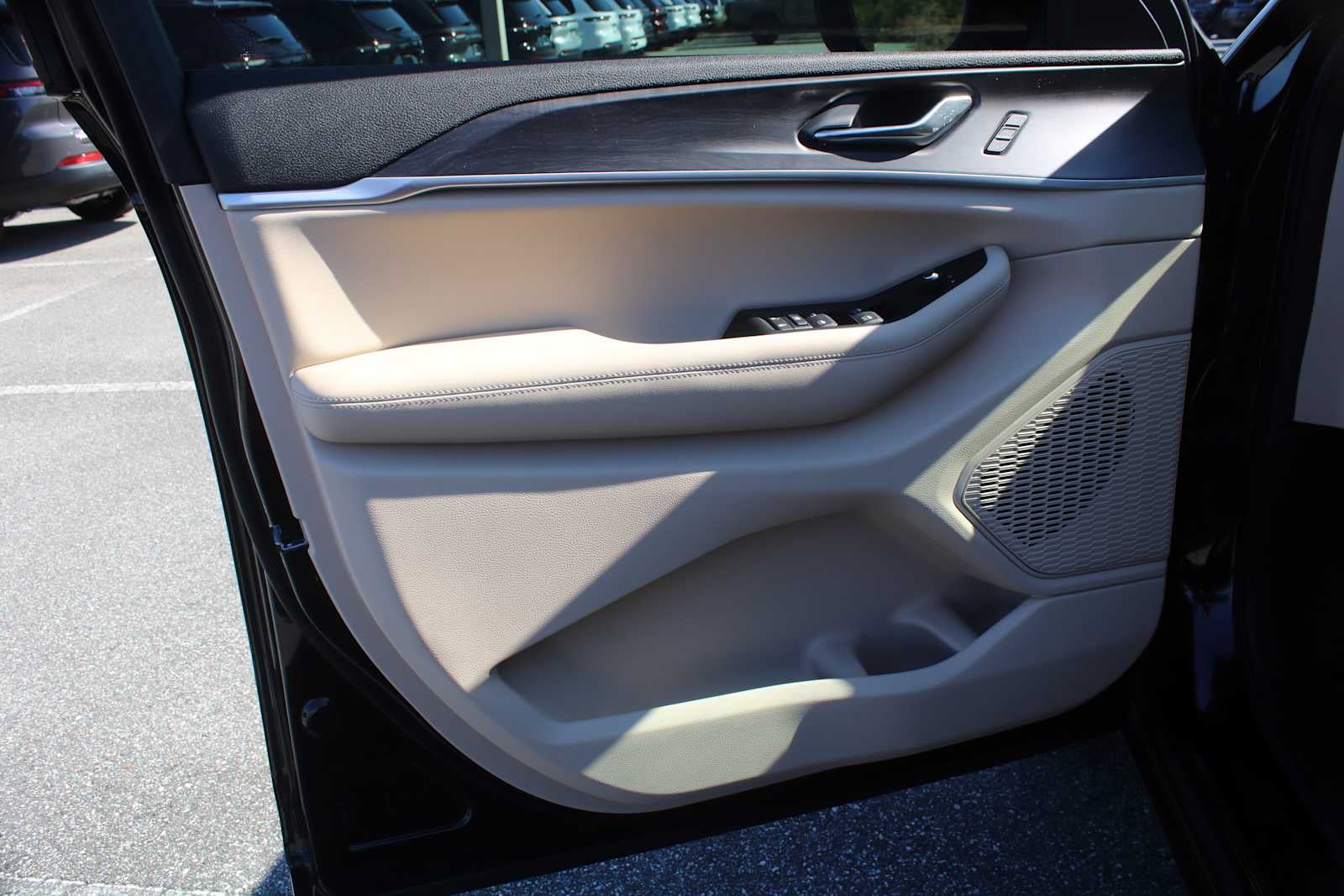 2025 Jeep Grand Cherokee GRAND CHEROKEE LIMITED 4X2